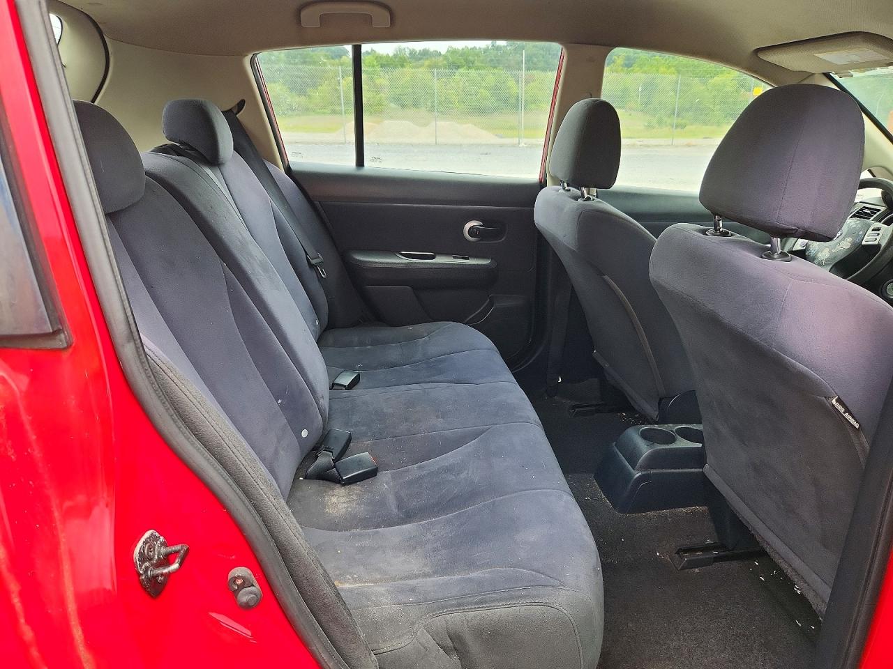 2009 Nissan Versa 1.8 S Red vin: 3N1BC13E19L364959