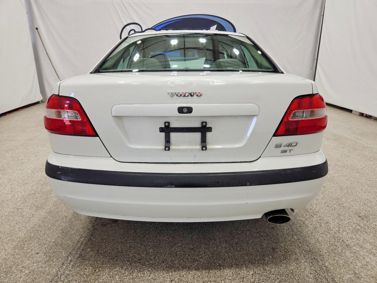 2002 Volvo S40 1.9t White vin: YV1VS29512F829714