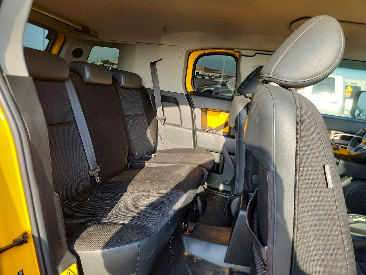 2008 Toyota Fj Cruiser Base Yellow vin: JTEZU11F18K005031