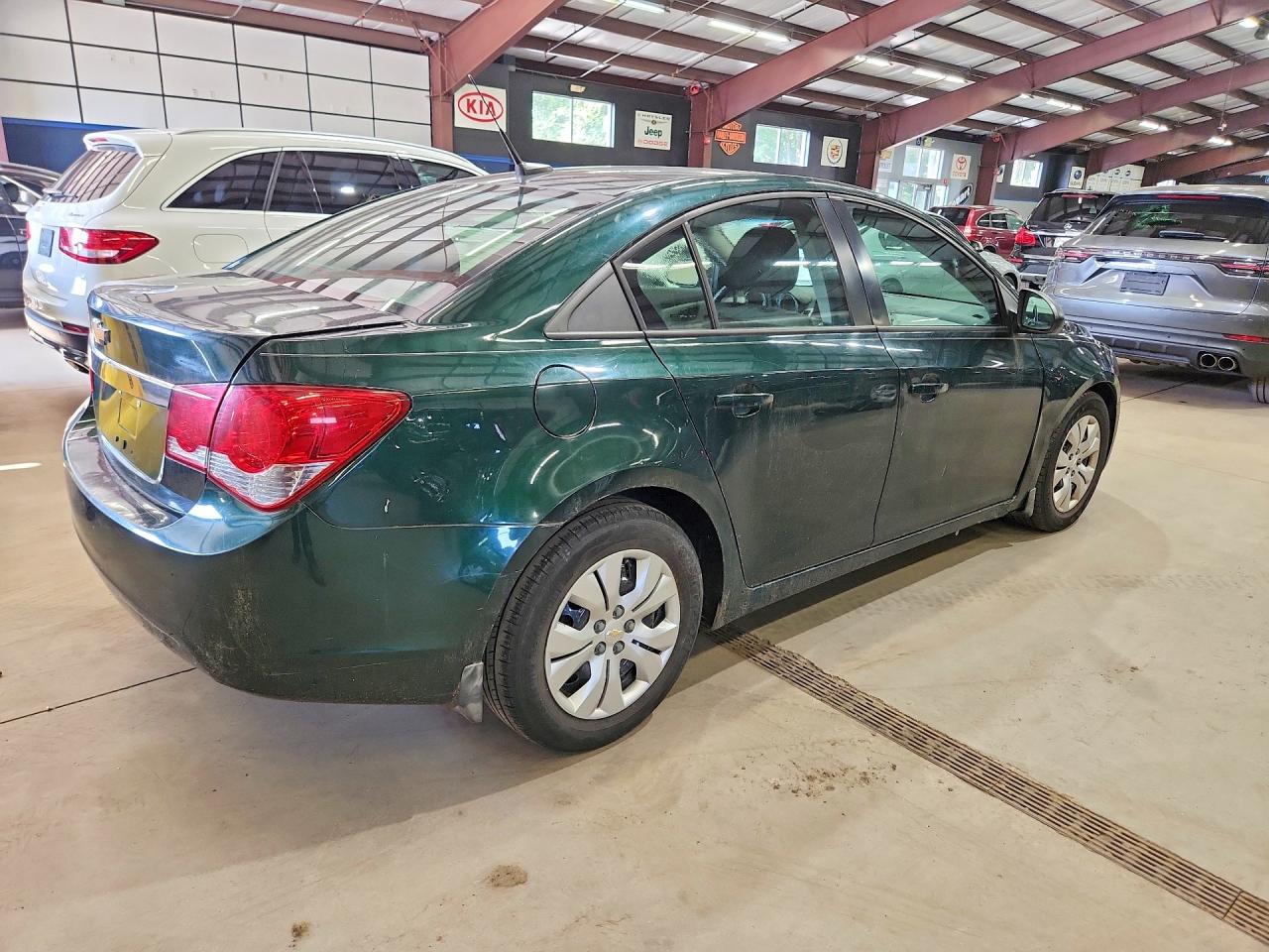 2014 Chevrolet Cruze Ls Green vin: 1G1PA5SG1E7411546