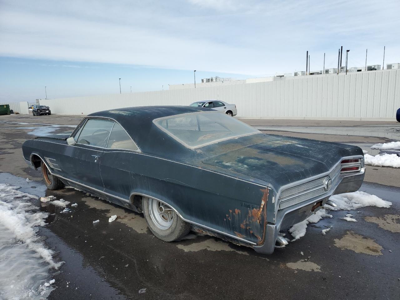 1965 Buick Wildcat Black vin: 466375S160118