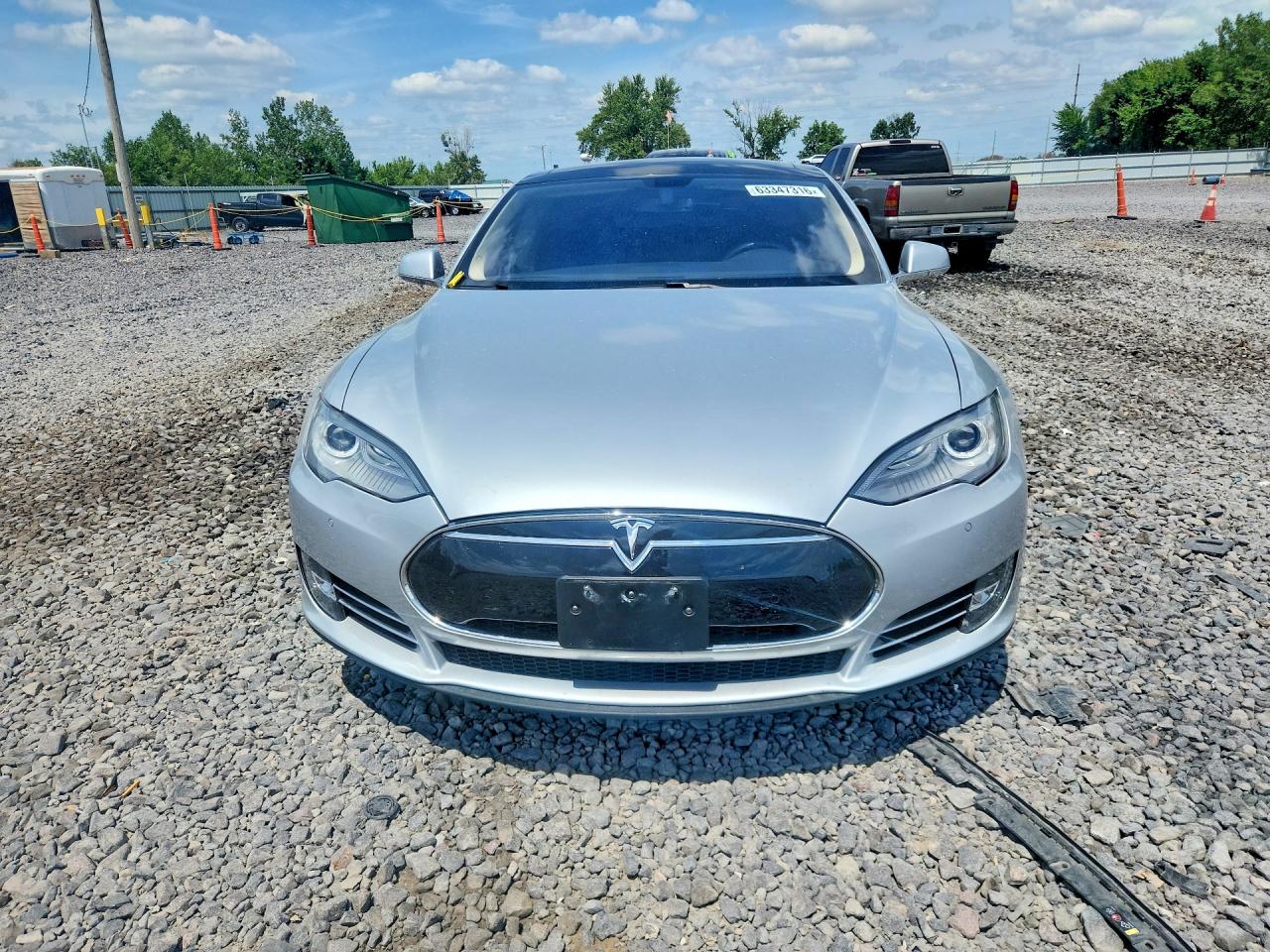 2014 Tesla Model S Silver vin: 5YJSA1H17EFP49928