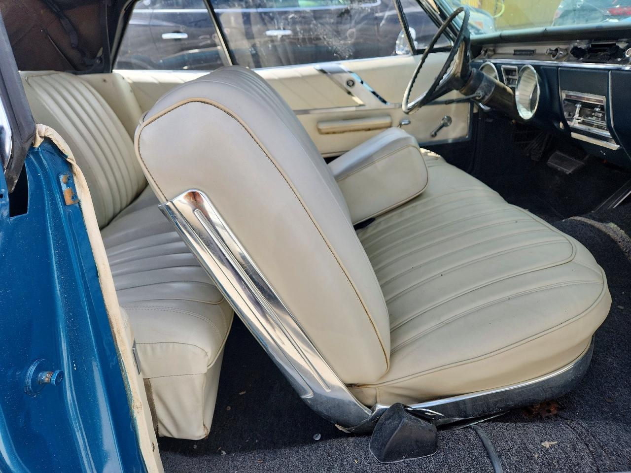 1965 Buick Wildcat Blue vin: 466675X143036