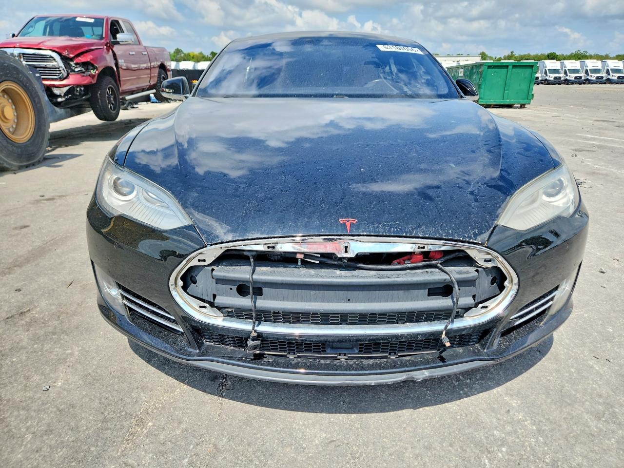 2014 Tesla Model S Black vin: 5YJSA1H25EFP64873