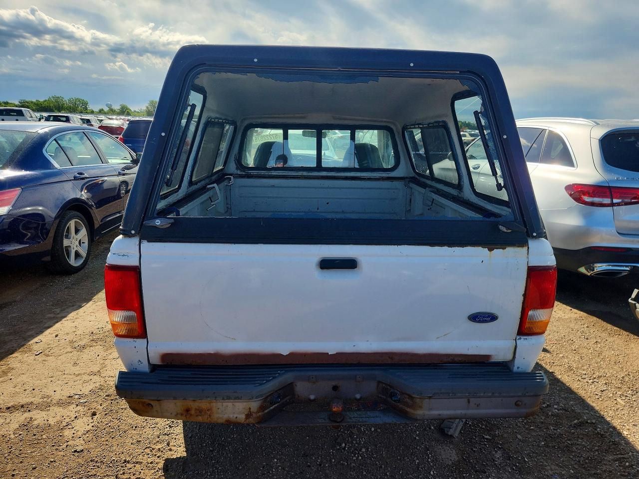 1997 Ford Ranger White vin: 1FTCR10A5VUC39836