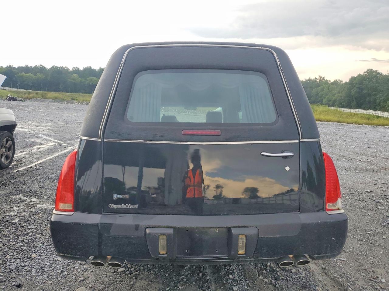 2006 Cadillac Commercial Chassis Black vin: 1GEEH06Y86U500153