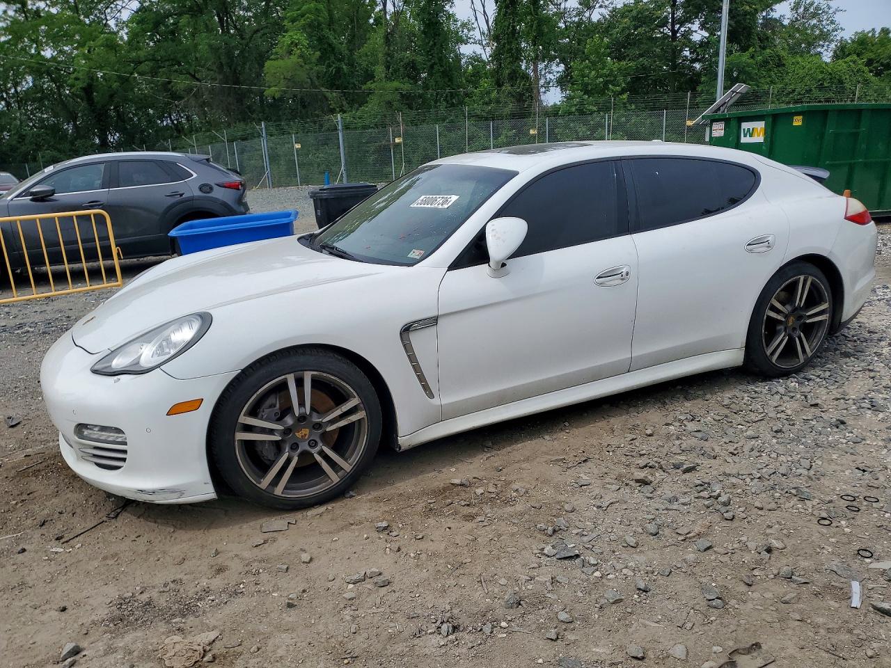 2013 Porsche Panamera 2 Белый vin: WP0AA2A78DL016816