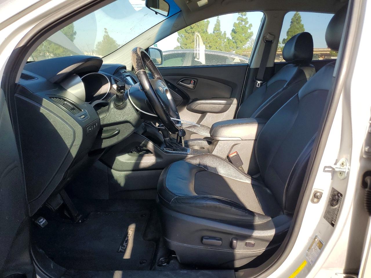 2014 Hyundai Tucson Se White vin: KM8JUCAG9EU926253