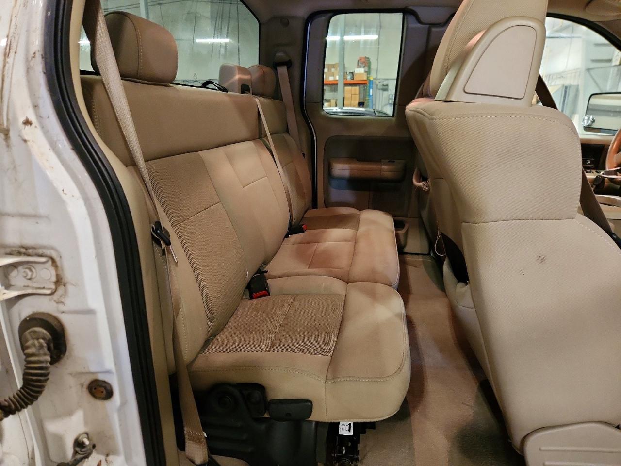 2005 Ford F150 White vin: 1FTPX145X5FB24254