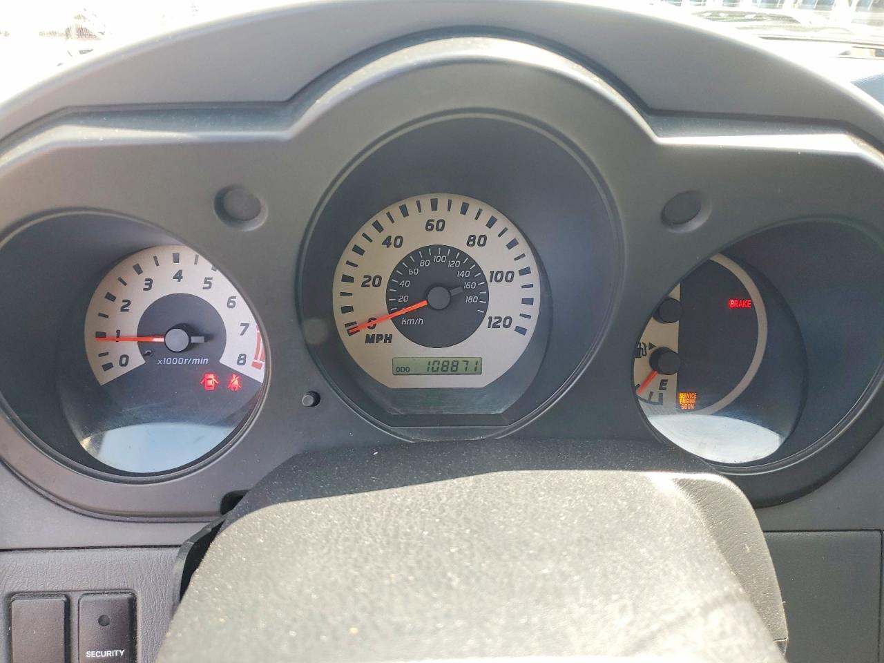 2004 Nissan Xterra Xe White vin: 5N1ED28Y14C613048