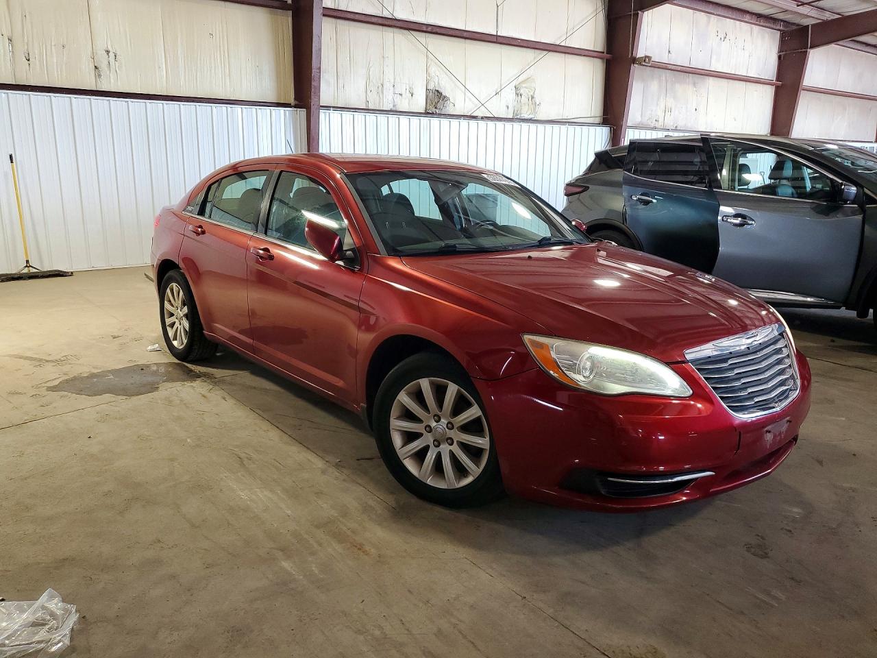 2012 Chrysler 200 Touring Red vin: 1C3CCBBB4CN168556