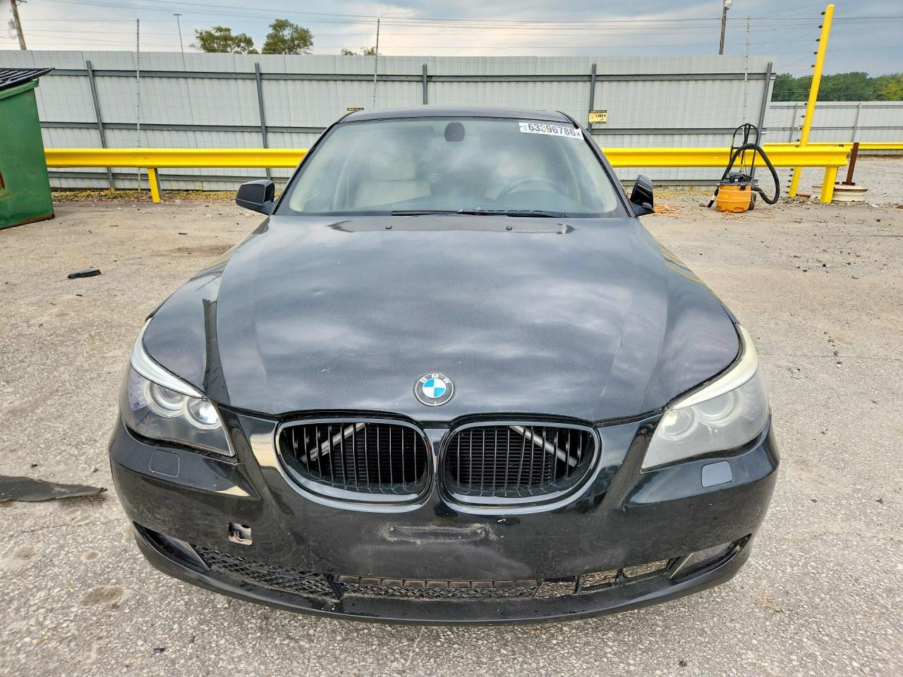 2010 Bmw 528 Xi Black vin: WBANV1C59AC388671