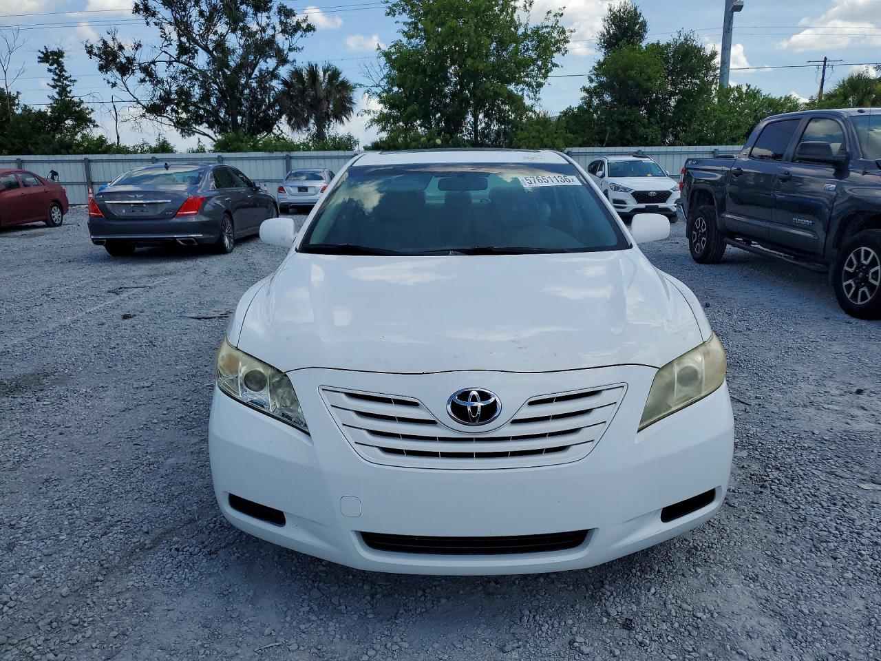 2007 Toyota Camry Le Белый vin: JTNBE46K173068421