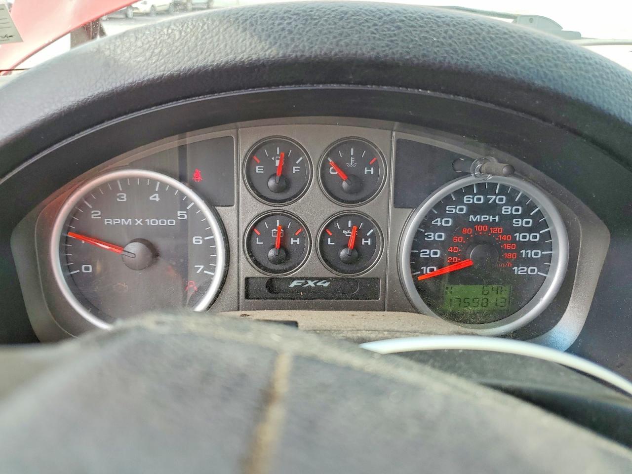 2005 Ford F150 Red vin: 1FTPX145X5FB75995