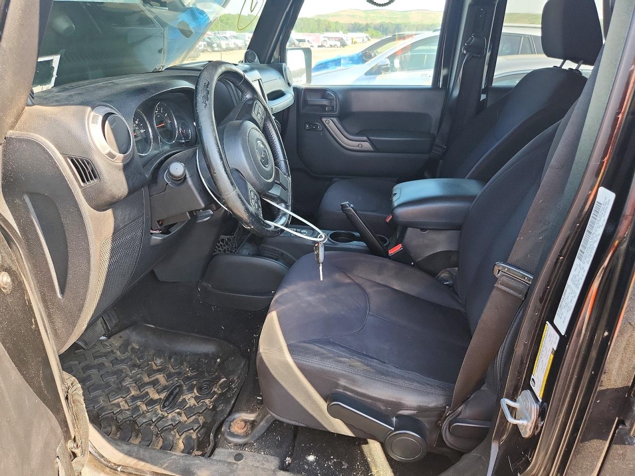 2013 Jeep Wrangler Unlimited Sport Черный vin: 1C4BJWDG3DL677452