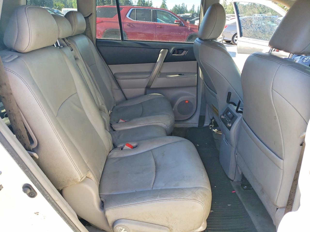 2010 Toyota Highlander Sport White vin: 5TDEK3EH5AS002485
