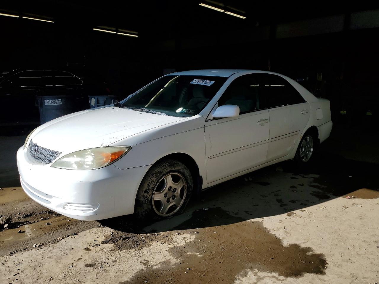 2002 Toyota Camry Le White vin: 4T1BE32K42U038266