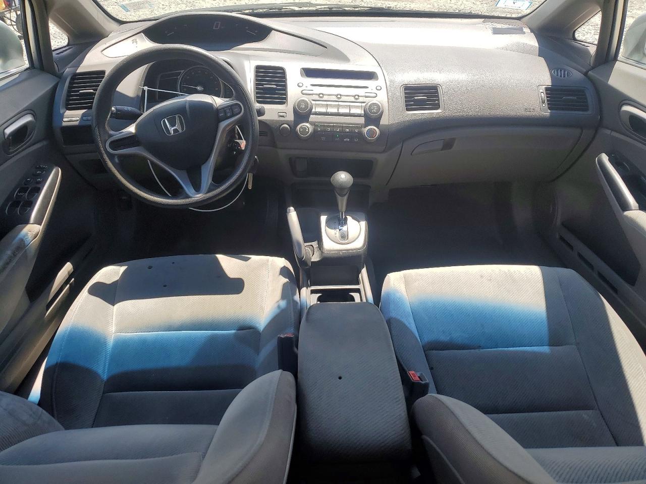 2010 Honda Civic Lx Silver vin: 2HGFA1F52AH317065