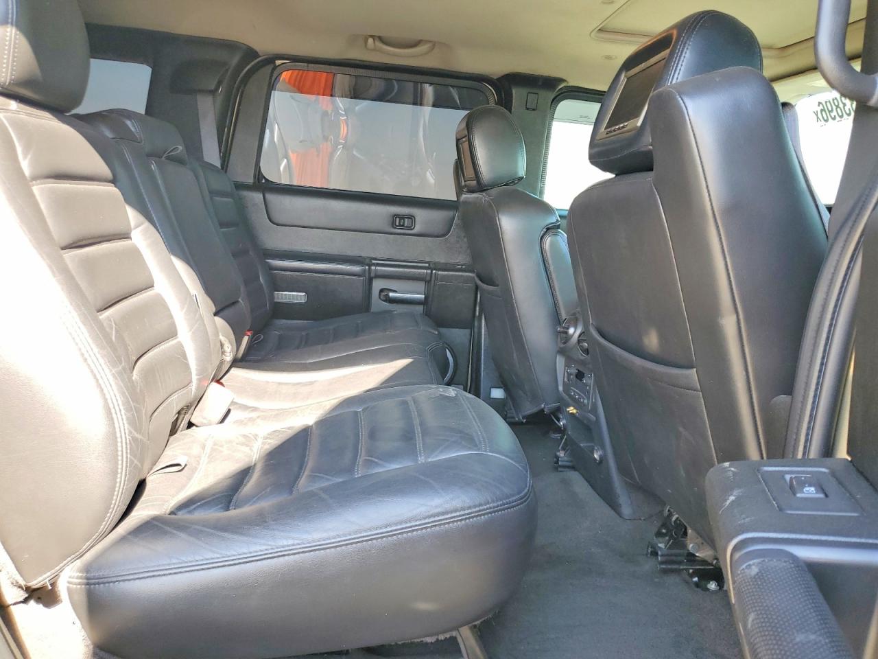 2005 Hummer H2 Tan vin: 5GRGN23U25H104734