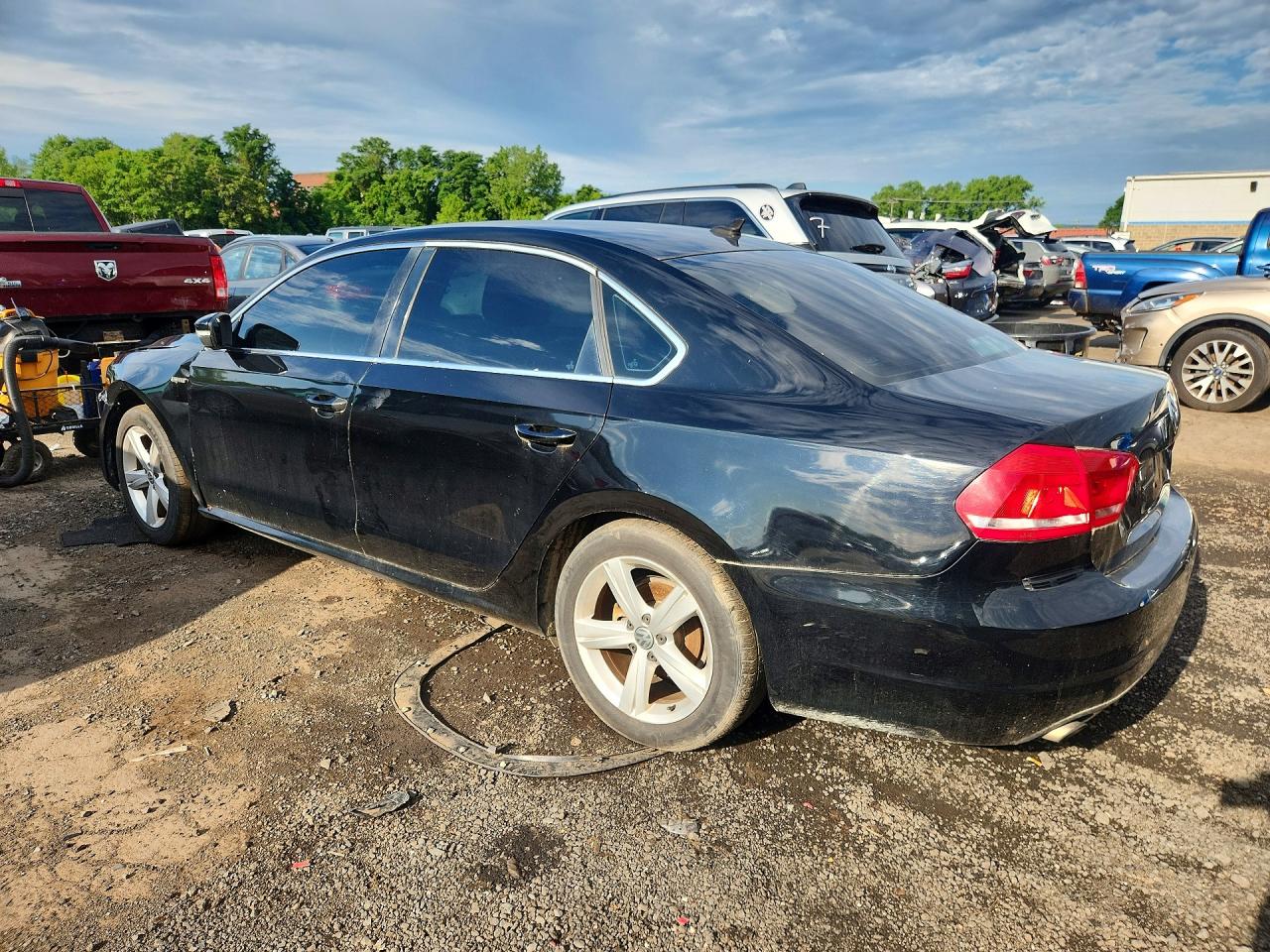 2015 Volkswagen Passat S Black vin: 1VWAT7A38FC116581