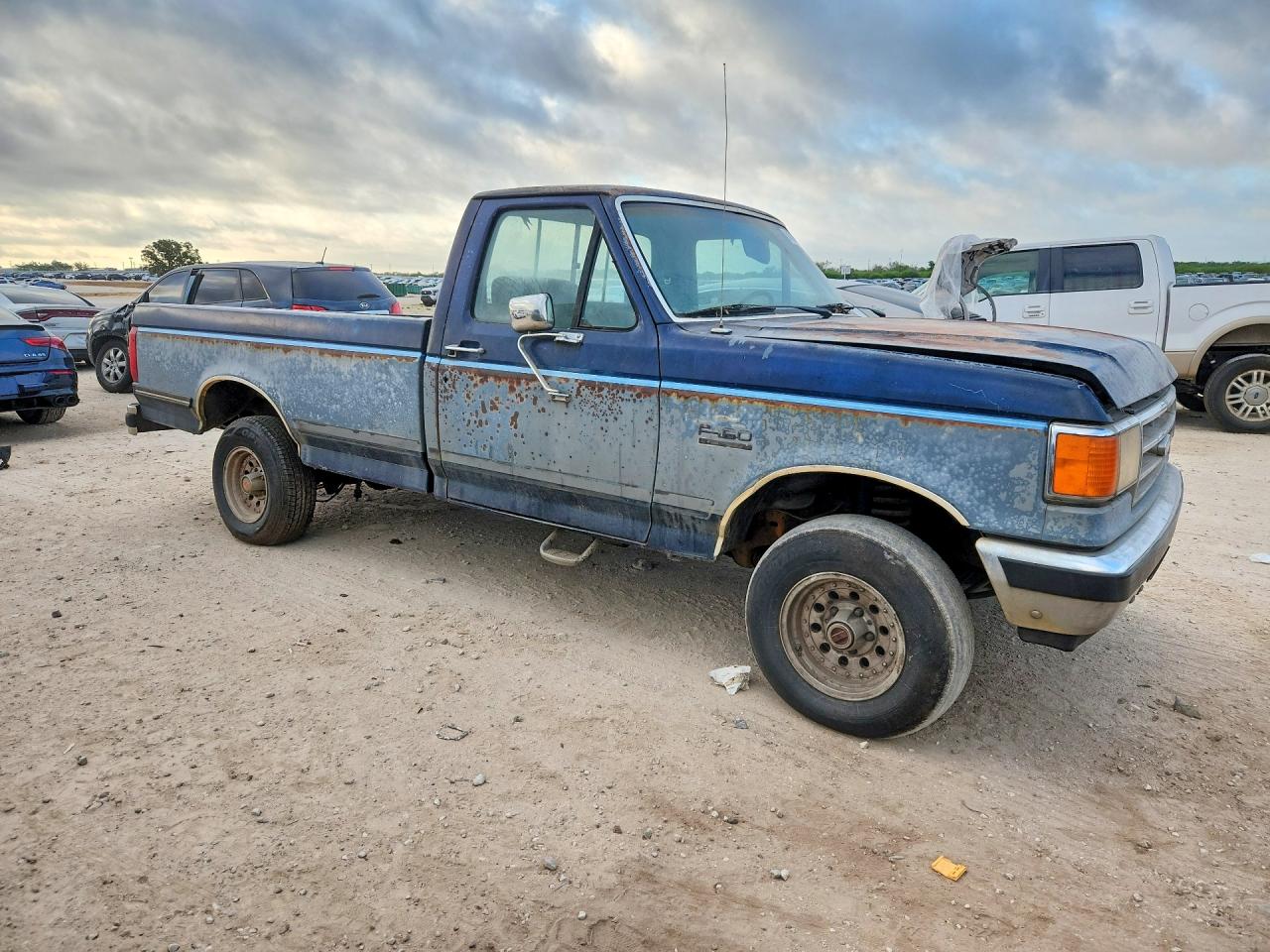 1988 Ford F150 Blue vin: 1FTEF14N5JNB10451