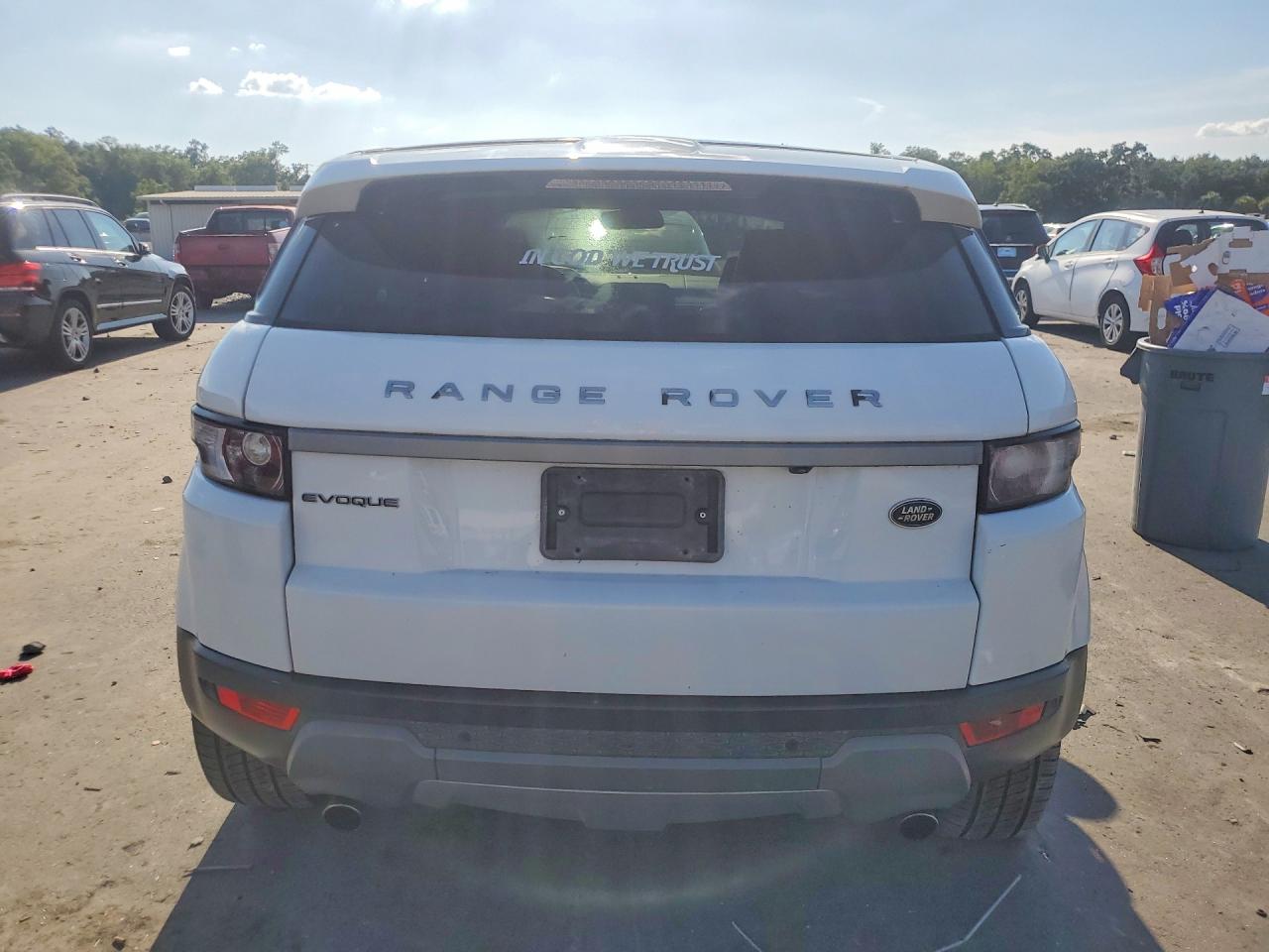 2015 Land Rover Range Rover Evoque Pure Plus White vin: SALVP2BG0FH991386