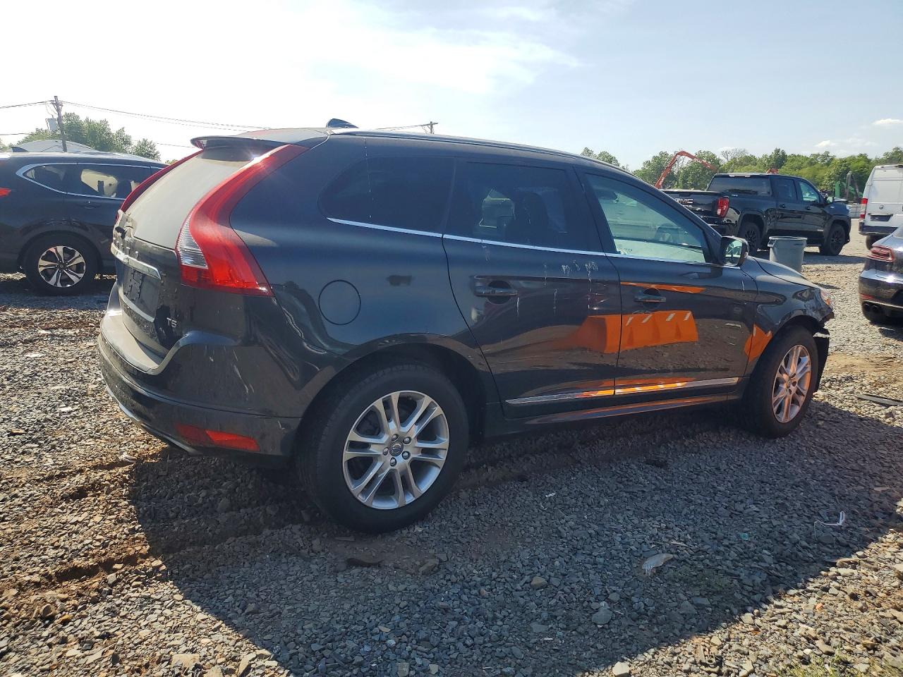 2015 Volvo Xc60 T5 Premier Blue vin: YV440MDK4F2705513