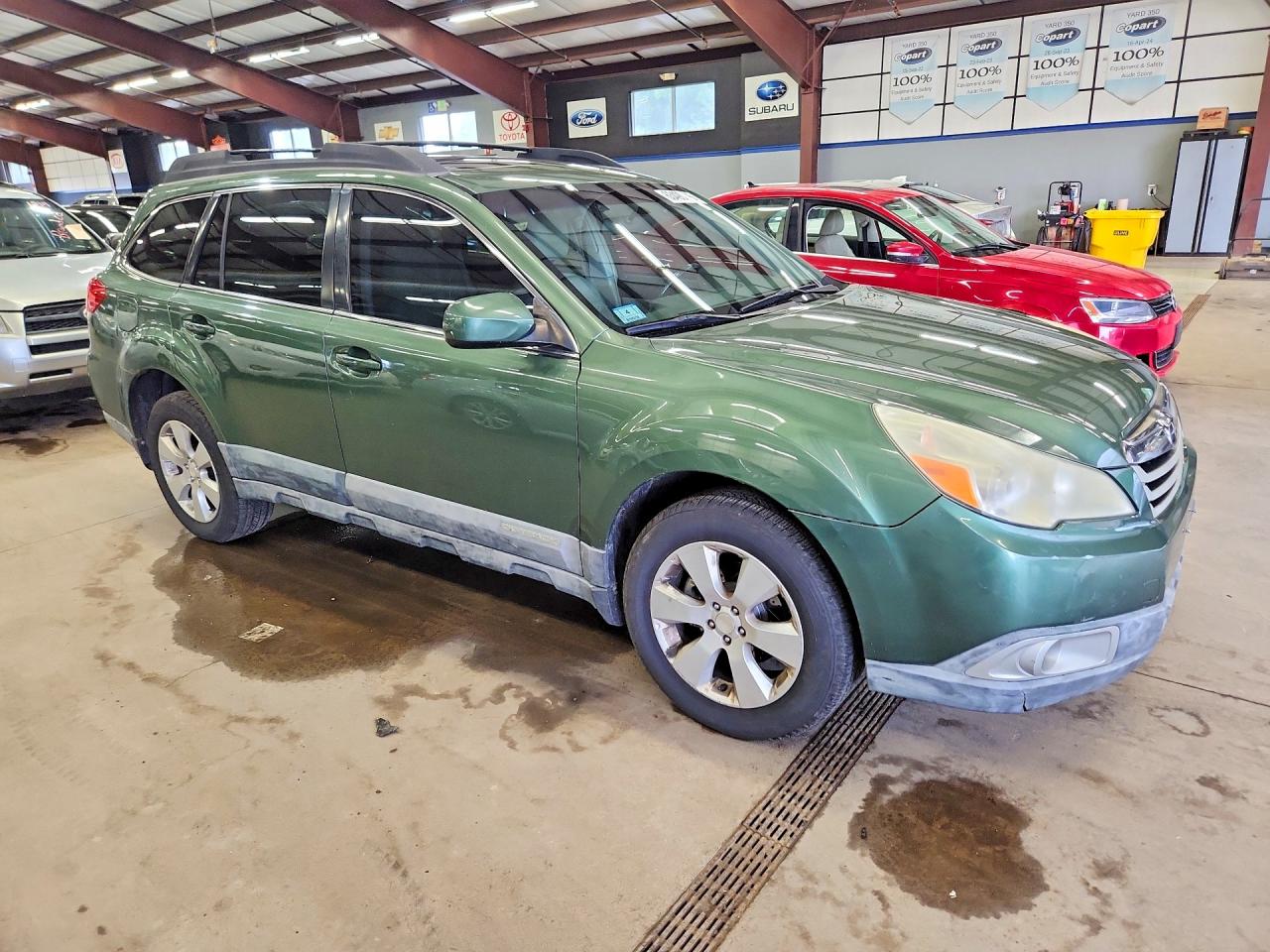 2010 Subaru Outback 2.5i Premium Green vin: 4S4BRBGC2A3377760
