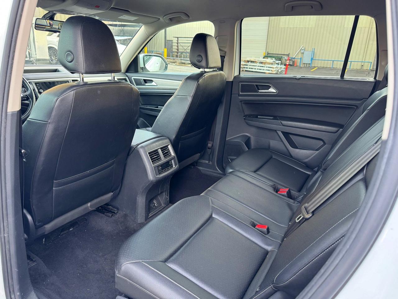 2018 Volkswagen Atlas Se White vin: 1V2KR2CA3JC572144