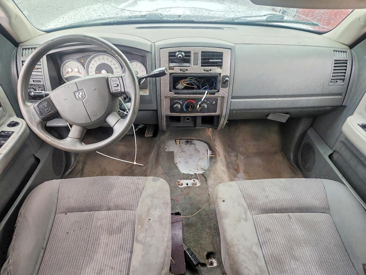 2007 Dodge Dakota Quad Slt Silver vin: 1D7HE48K87S127021
