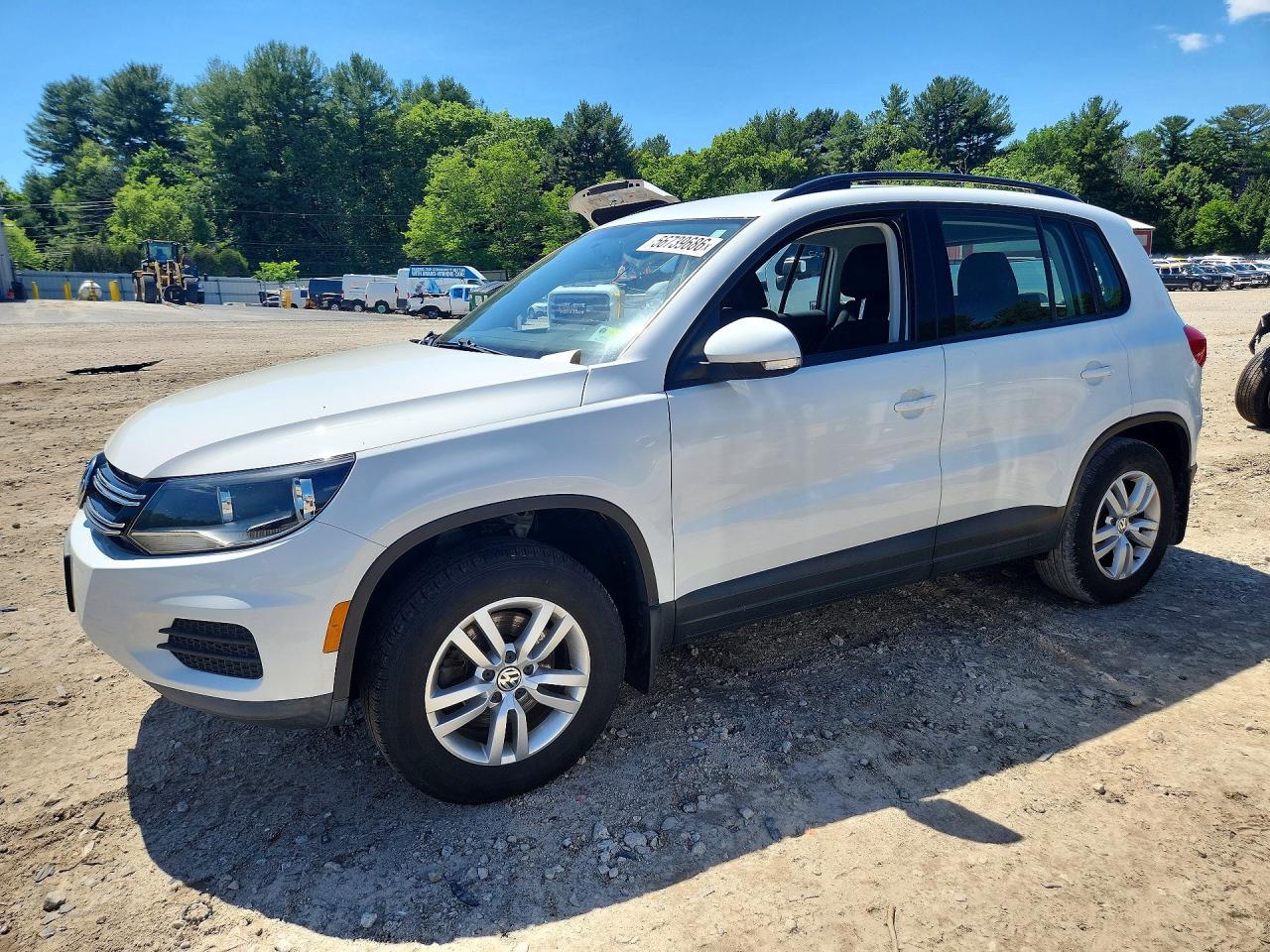 2015 Volkswagen Tiguan S White vin: WVGBV7AX5FW557650