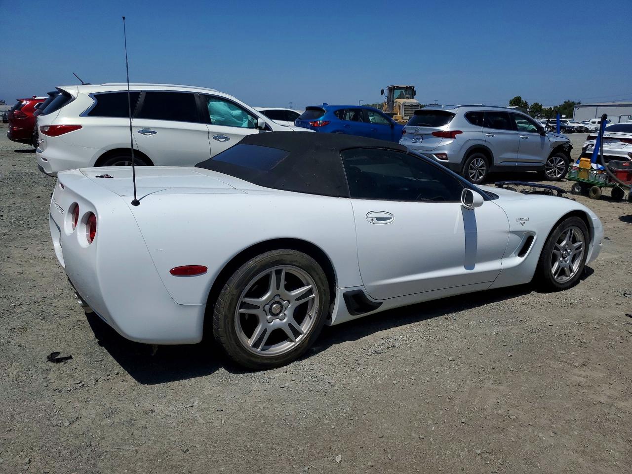 1999 Chevrolet Corvette Белый vin: 1G1YY32G9X5101888