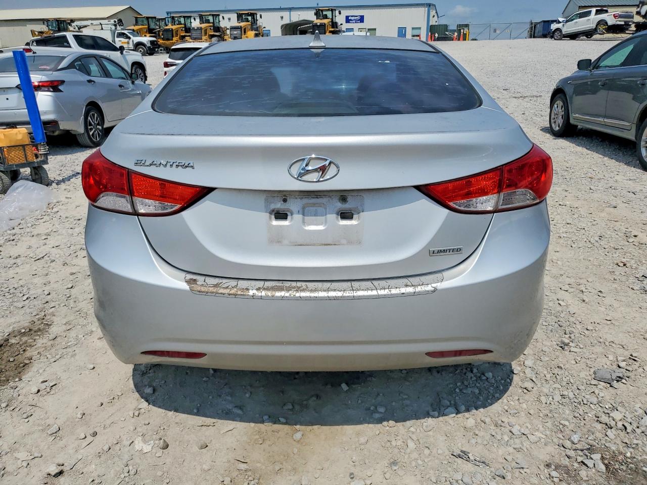 2012 Hyundai Elantra Limited Silver vin: KMHDH4AE6CU281631