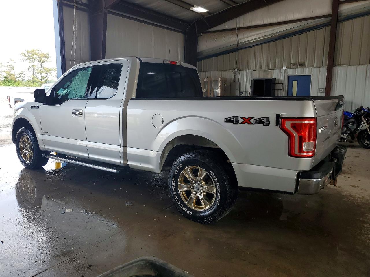 2015 Ford F150 Super Cab Silver vin: 1FTEX1EP2FFB21633