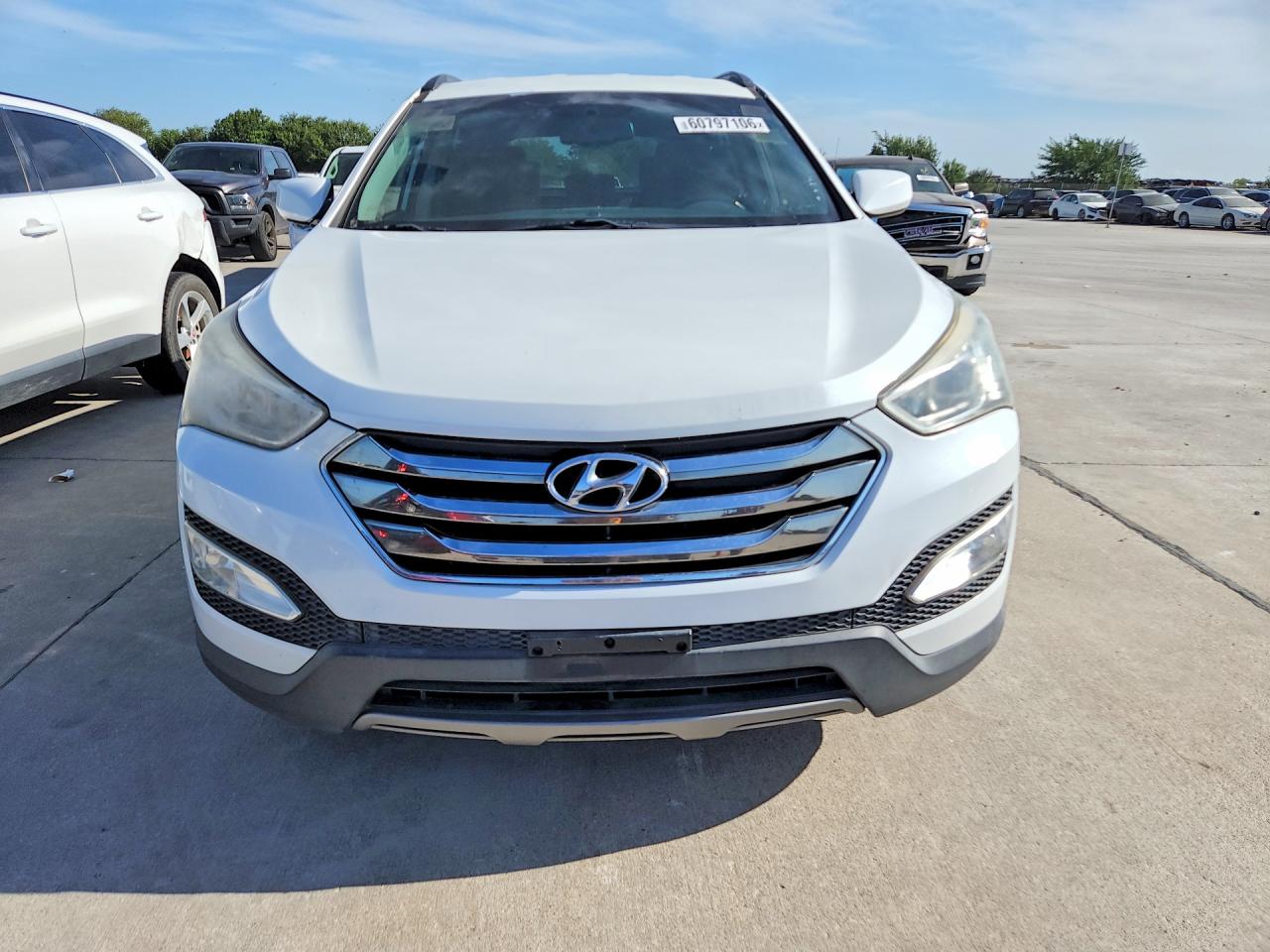 2013 Hyundai Santa Fe Sport 2.0t White vin: 5XYZU3LA9DG086572