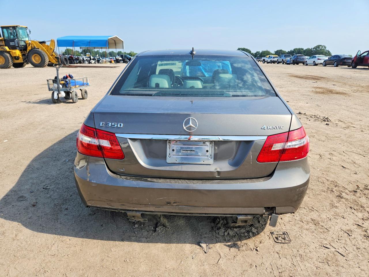 2010 Mercedes-benz E 350 4matic Коричневый vin: WDDHF8HB2AA136654