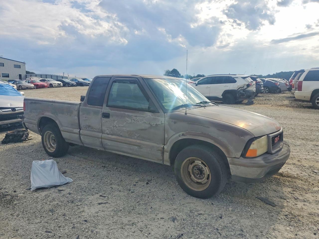 1998 Gmc Sonoma Коричневый vin: 1GTCS19X6W8501613
