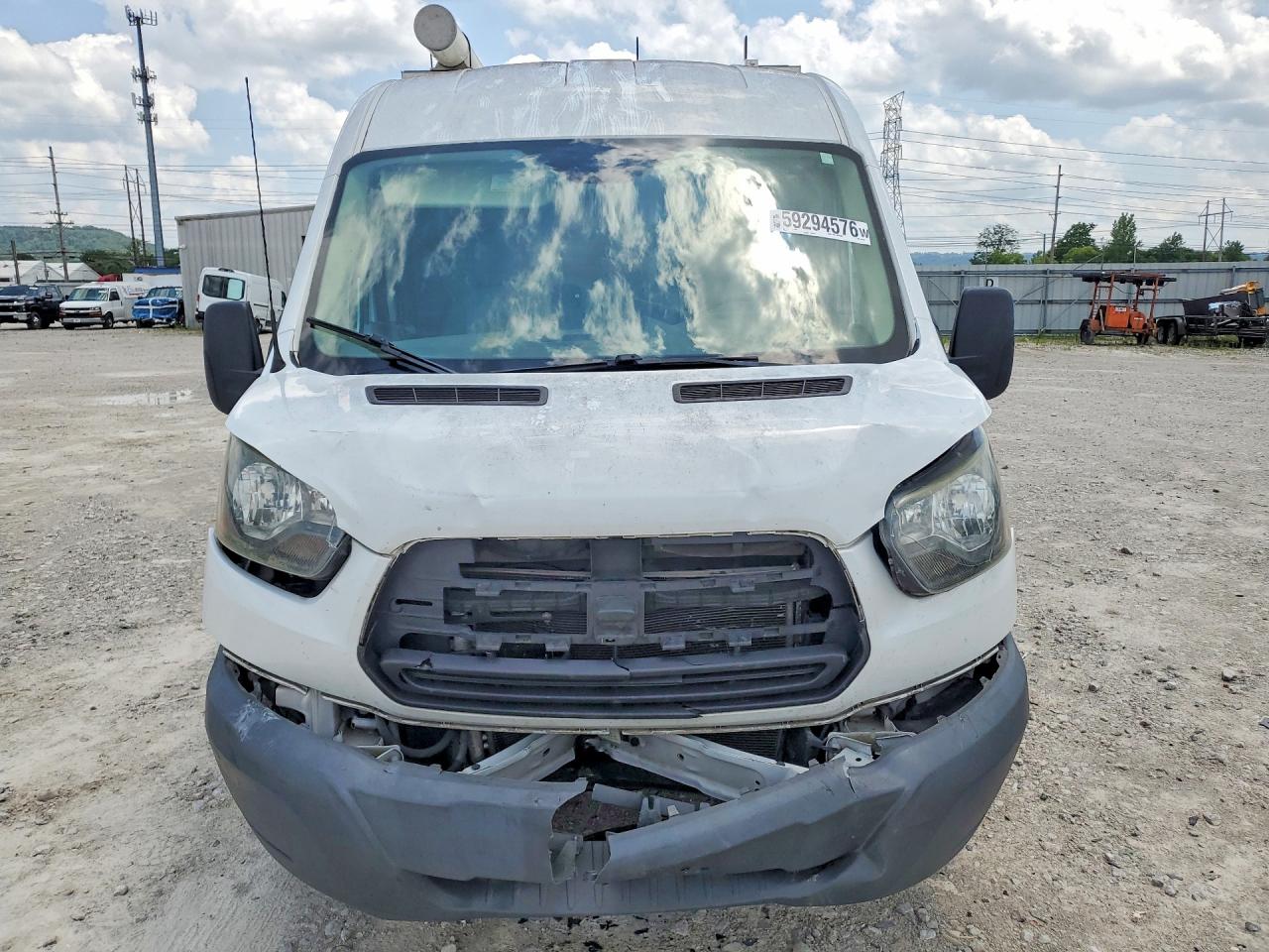 2015 Ford Transit T-250 Белый vin: 1FTNR2CM9FKA08987