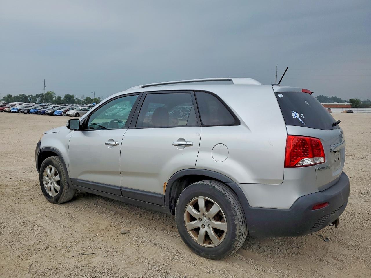 2011 Kia Sorento Lx Silver vin: 5XYKT4A18BG025420