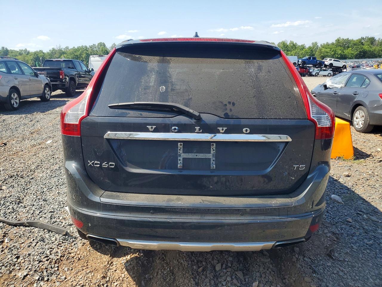 2015 Volvo Xc60 T5 Premier Blue vin: YV440MDK4F2705513