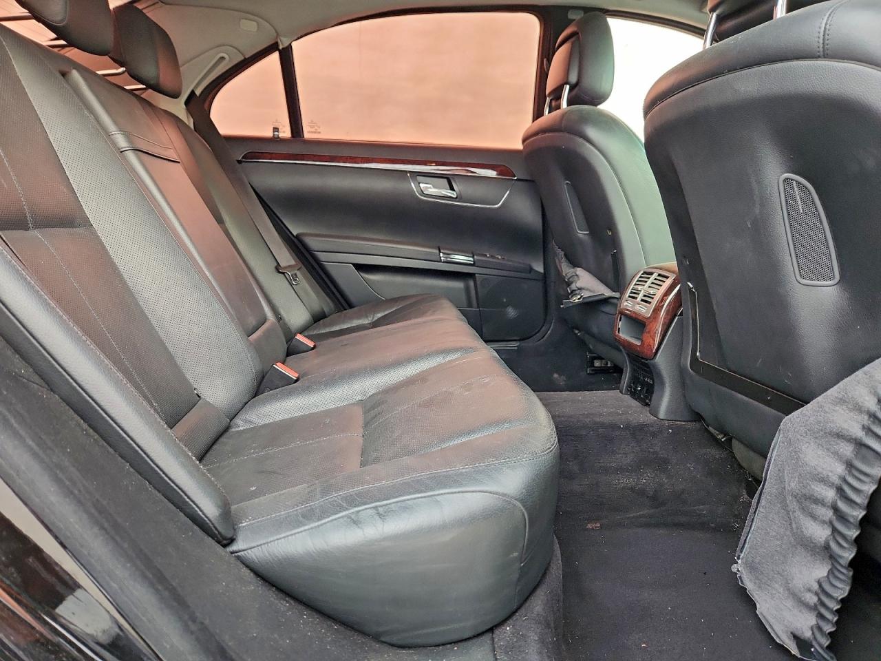 2009 Mercedes-benz S 550 Черный vin: WDDNG71X19A251645