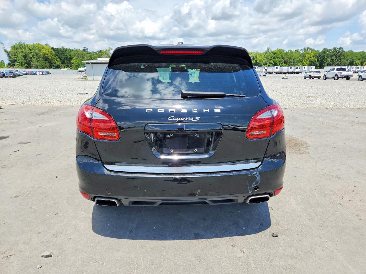 2012 Porsche Cayenne S Black vin: WP1AB2A27CLA40815