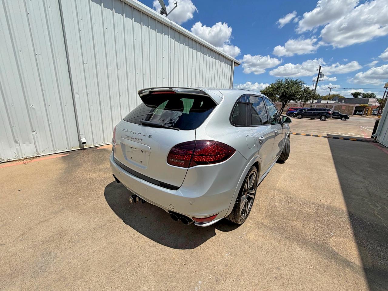 2014 Porsche Cayenne Gts Silver vin: WP1AD2A22ELA75002