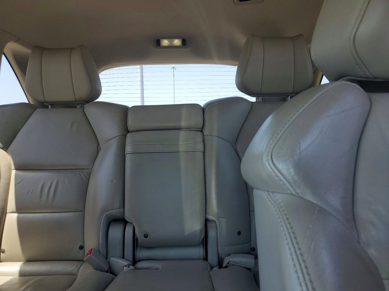 2012 Acura Mdx Silver vin: 2HNYD2H28CH539064