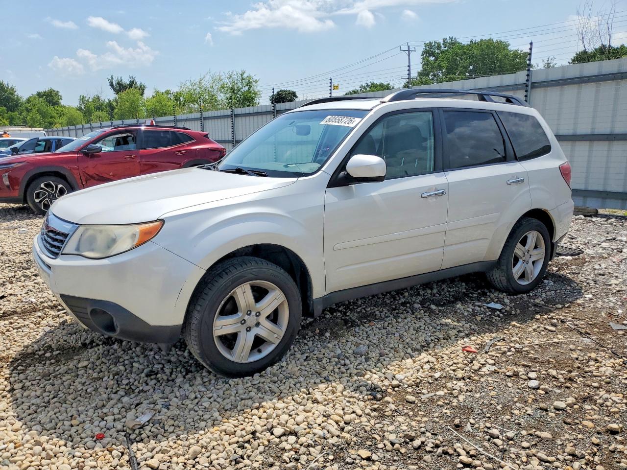 2010 Subaru Forester 2.5x Limited White vin: JF2SH6DCXAH742614