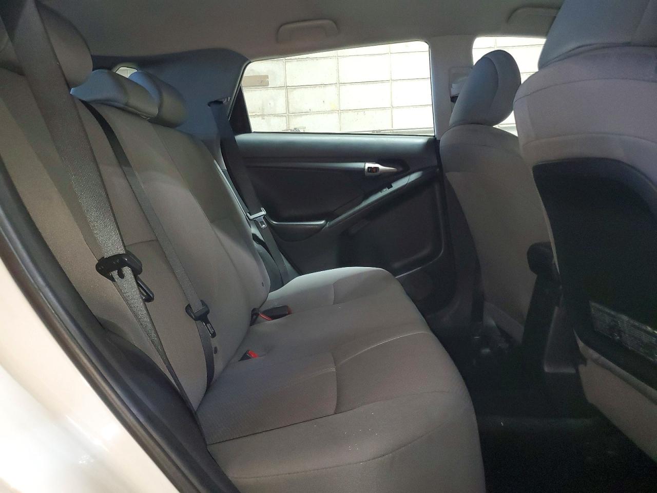 2013 Toyota Corolla Matrix S White vin: 2T1LE4EEXDC023338