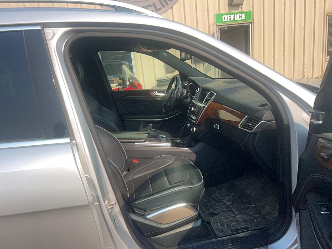 2013 Mercedes-benz Gl 550 4matic Silver vin: 4JGDF7DE8DA124091