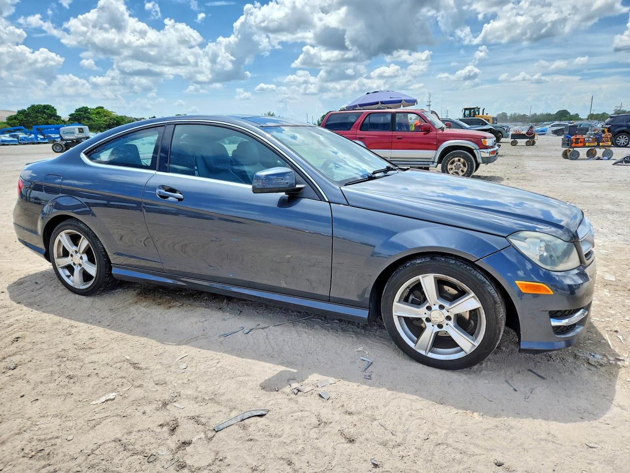 2013 Mercedes-benz C 250 Gray vin: WDDGJ4HBXDF989457