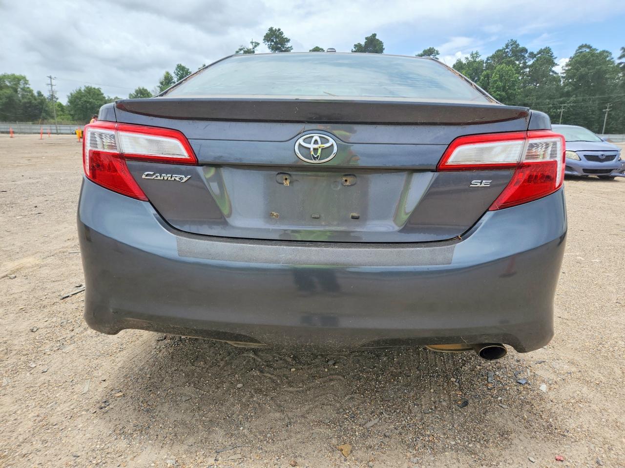 2013 Toyota Camry Se Charcoal vin: 4T1BF1FKXDU665732