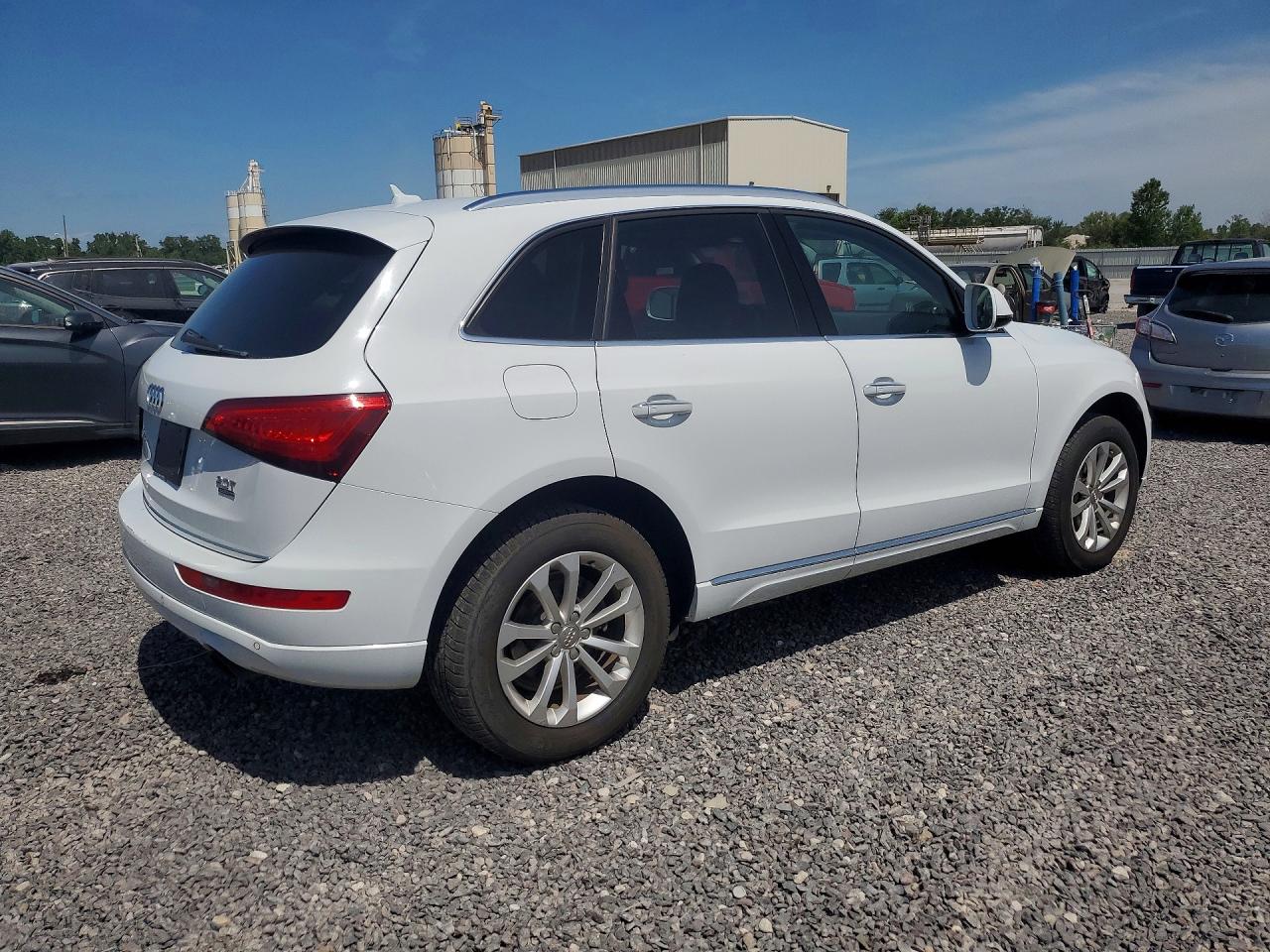 2015 Audi Q5 Premium Plus Белый vin: WA1LFAFP6FA138936
